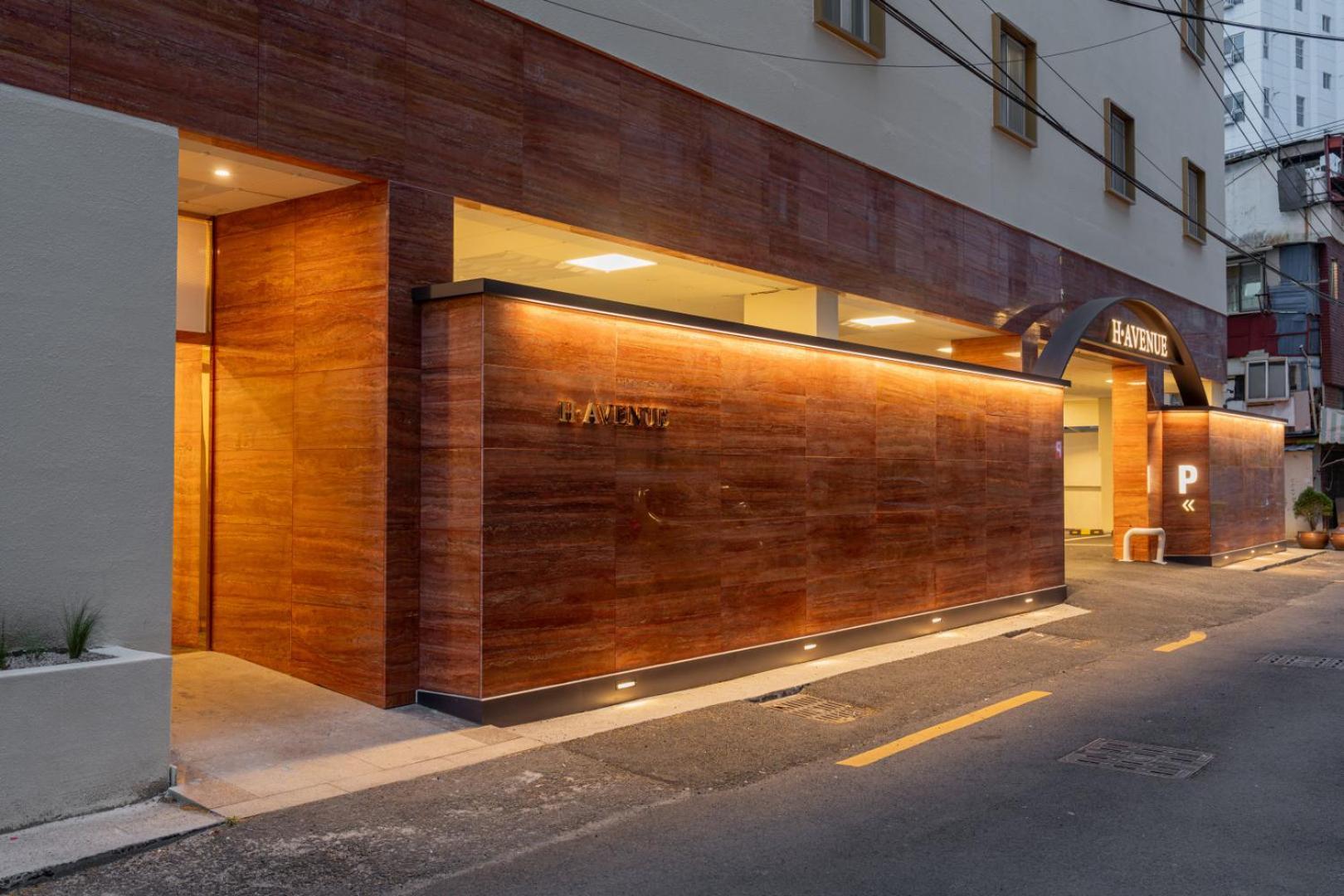 בוסאן H-Avenue Hotel Munhyeon מראה חיצוני תמונה